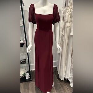 Wtoo Carissa Chiffon Gown in Wine s. Medium